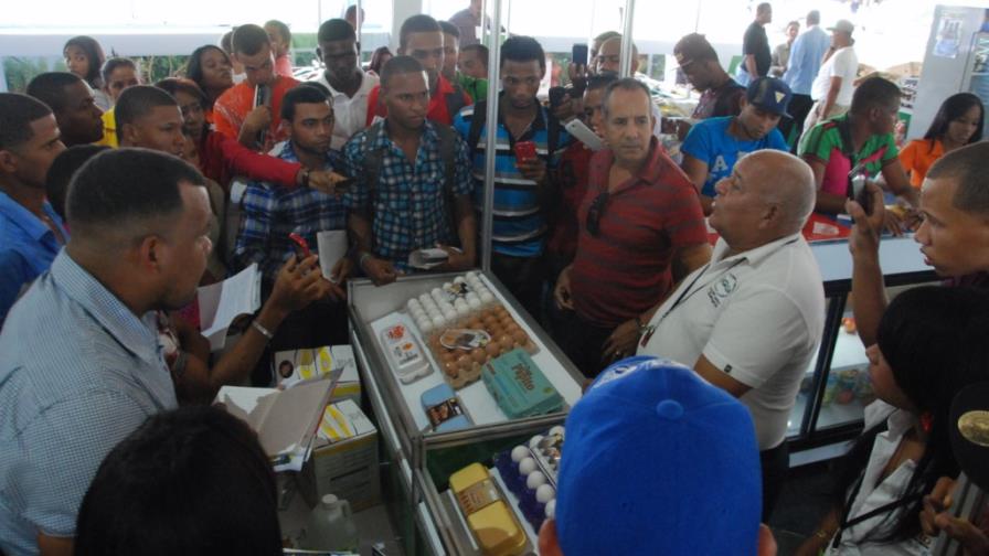 Oportunidad de empleos en la Feria Agropecuaria Nacional 2015 Oportunidad de empleos en la Feria Agropecuaria Nacional 2015