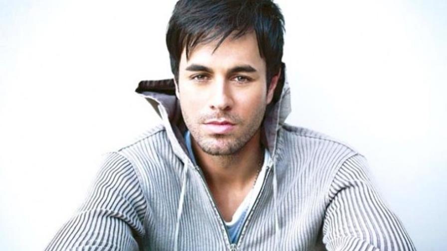 Enrique Iglesias y Grammy Latino convocan una beca en la universidad Berklee Enrique Iglesias y Grammy Latino convocan una beca en la universidad Berklee