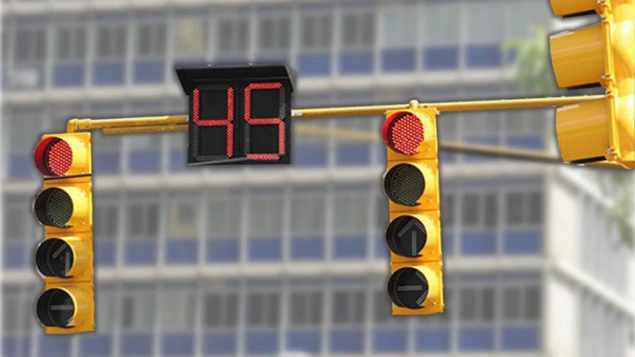 La AMET multa a 100 conductores en un día por violar la luz roja La AMET multa a 100 conductores en un día por violar la luz roja