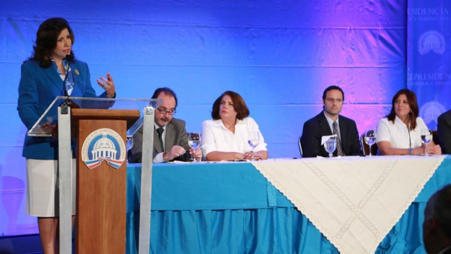 “Los funcionarios del Gabinete Social tienen salarios por debajo mercado”