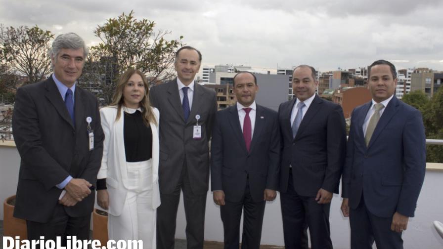 Firman convenio en apoyo al sector salud