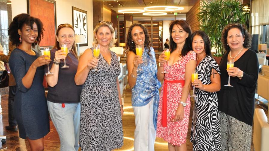 JW Marriott ofrece brunch a las damas IWC