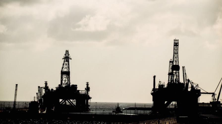 Dólar fuerte aplasta fabricantes EE.UU.