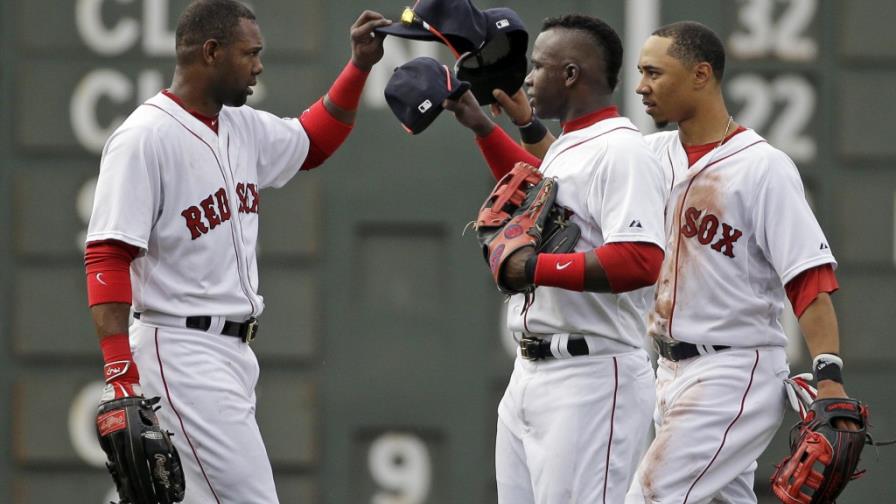 Machado da 2 HR; Baltimore, 8 jonrones; De Aza, 4-2, Uribe, 4-3