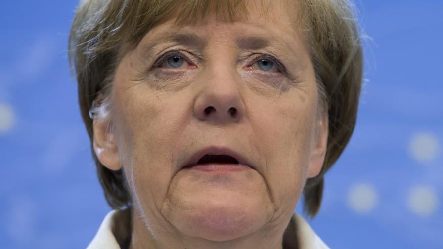 Merkel dice a niña palestina que Alemania no puede aceptar a todos los refugiados