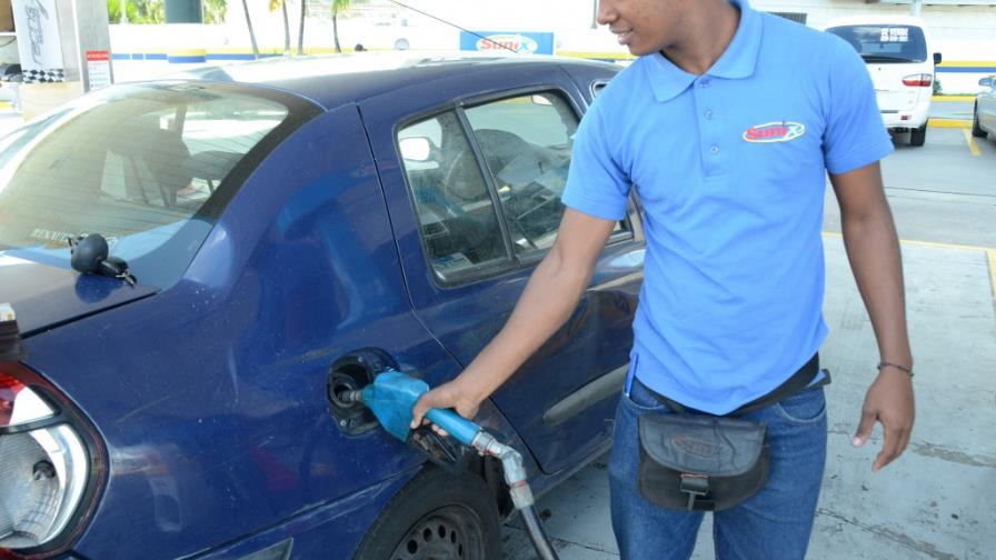 Precios de los combustibles bajan entre RD$1.00 y RD$3.20; Gas Natural invariable Precios de los combustibles bajan entre RD$1.00 y RD$3.20; Gas Natural invariable