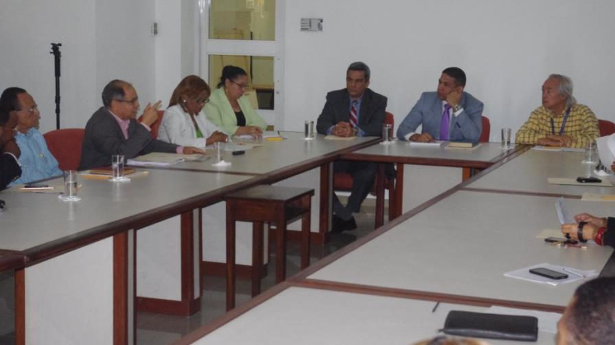 Ministerio de Trabajo revisará los salarios mínimos el jueves 26 de febrero Ministerio de Trabajo revisará los salarios mínimos el jueves 26 de febrero