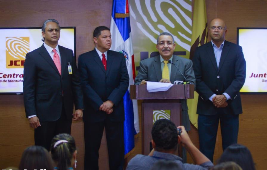 La Junta Central Electoral ampliará el proceso de expedición de la cédula en el exterior
