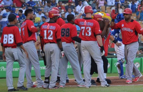 El equipo Leones del Escogido celebra su 94 aniversario