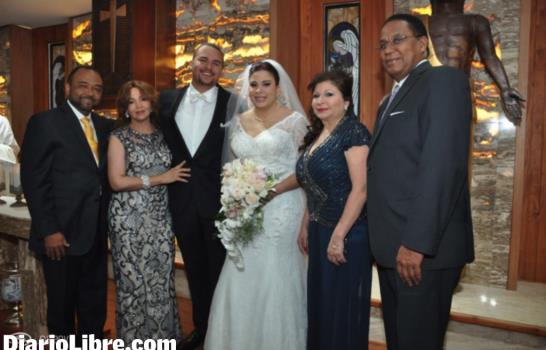 Entrañable boda de Luis Oscar López Cruz y Lissette Castillo