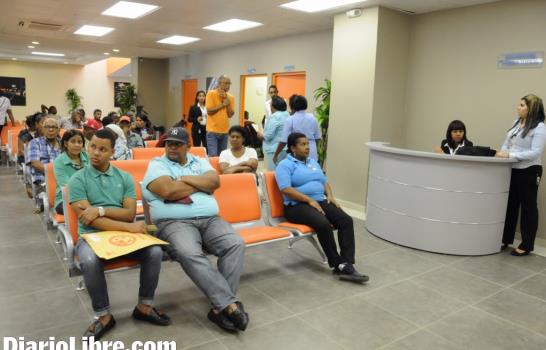 Reinician labores en el hospital Darío Contreras Reinician labores en el hospital Darío Contreras