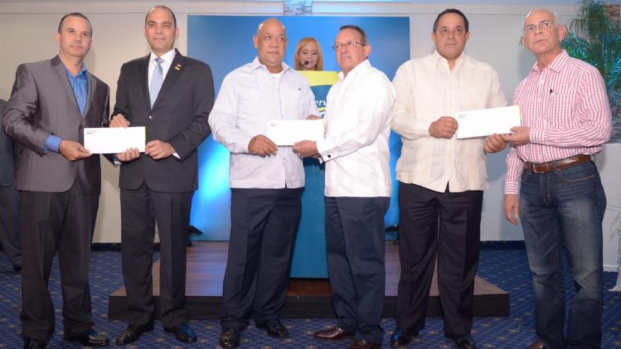 En 2014, la agropecuaria recibe sólo el 5.8% del crédito privado En 2014, la agropecuaria recibe sólo el 5.8% del crédito privado