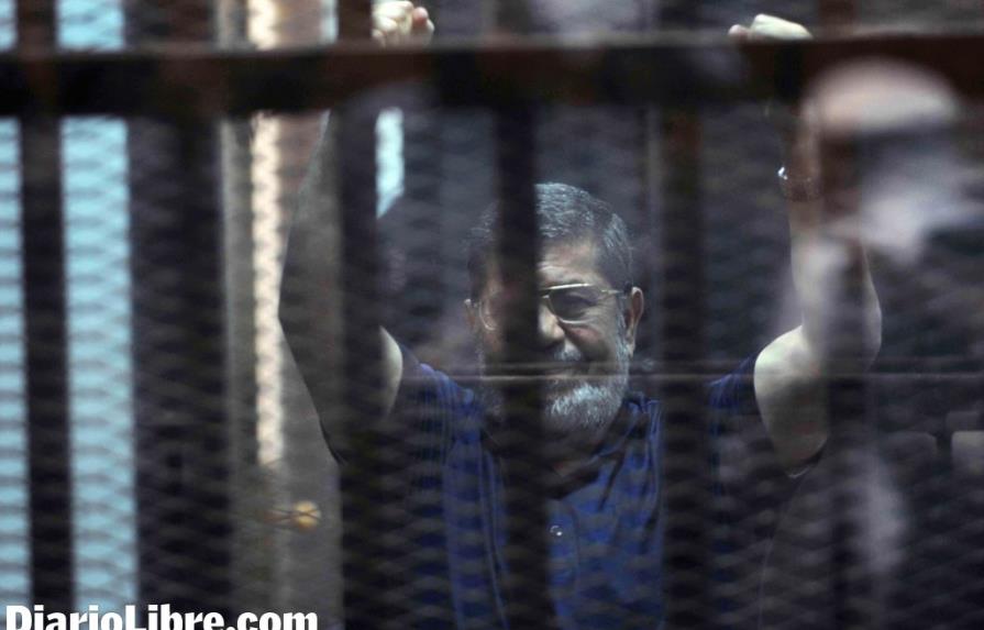 Condenan críticas por pena de muerte a expresidente egipcio Mohamed Mursi