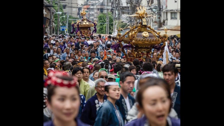 Los japoneses podrán al fin bailar después de medianoche