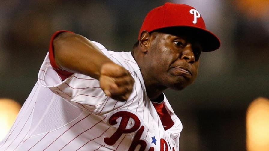 Hector Neris fue llamado a Grandes Ligas por Filis tras lesión de Williams