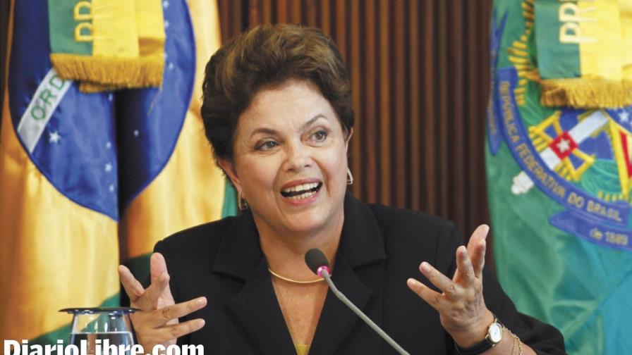 Tribunal obliga a Rousseff a explicar gasto público