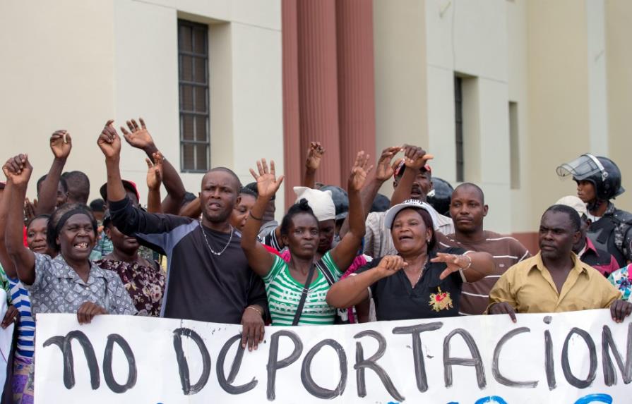 Oenegés dominicanas y haitianas piden Gobierno garantice derechos de la niñez en deportaciones