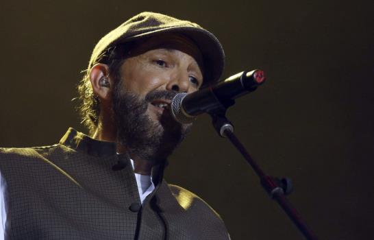 Juan Luis Guerra cumple su promesa y hace bailar a un público muy entregado
