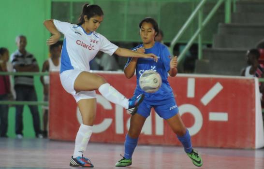 De la Salle, Instituto Montessori y Américas Bicultural avanzan en futsal femenino