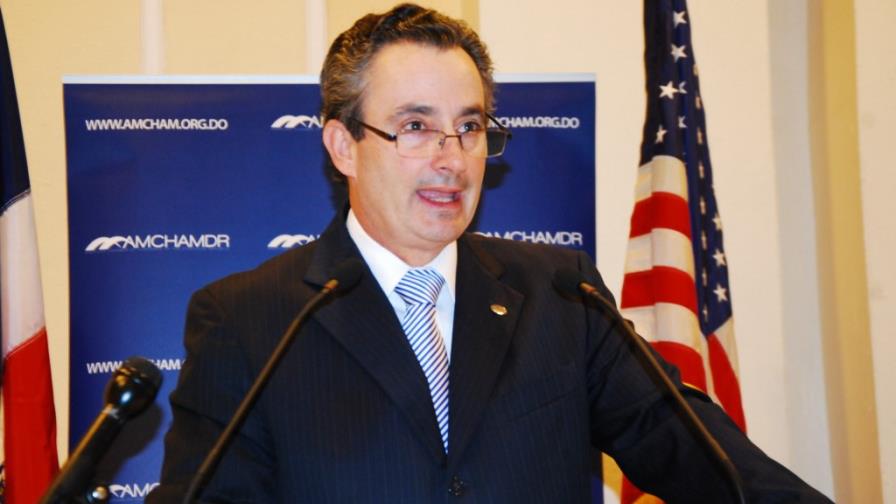 AmchamDR: Falta aplicación de la Ley mantiene pérdidas Edes AmchamDR: Falta aplicación de la Ley mantiene pérdidas Edes