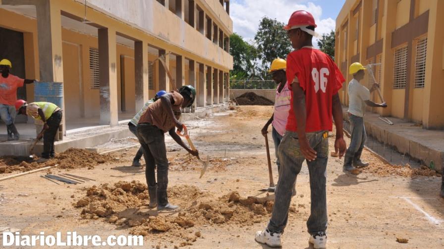 La inversión en desarrollo del país cae 12.2% en 2014 La inversión en desarrollo del país cae 12.2% en 2014