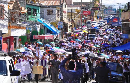 Marchan por la paz en zona sur de Santiago Marchan por la paz en zona sur de Santiago