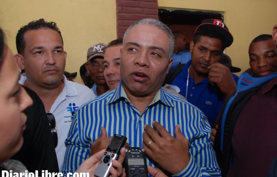 El alcalde de Santo Domingo Norte duda repostularse por el PRD
