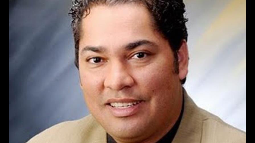 Anthony Santos demanda a El Pachá por US$5 millones