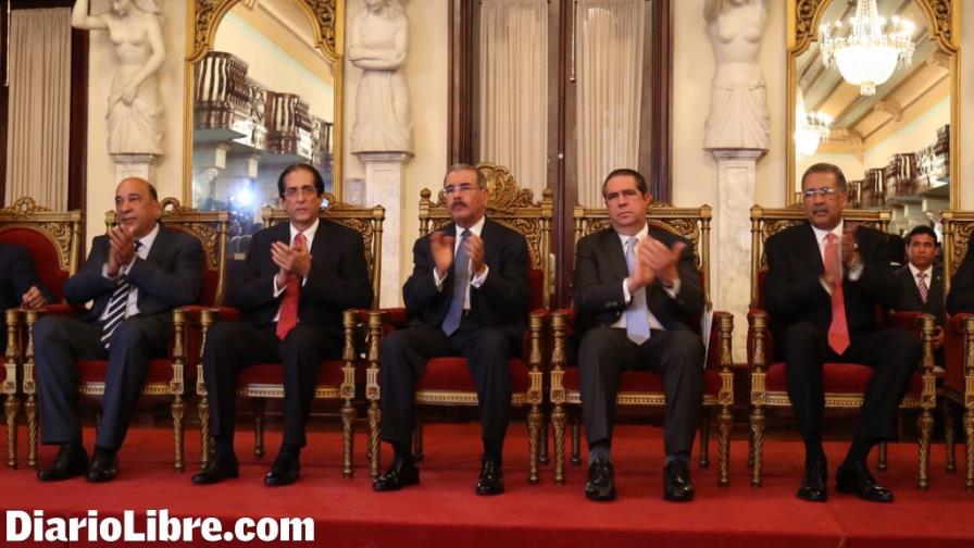 Presentan plan desarrollo de Pedernales