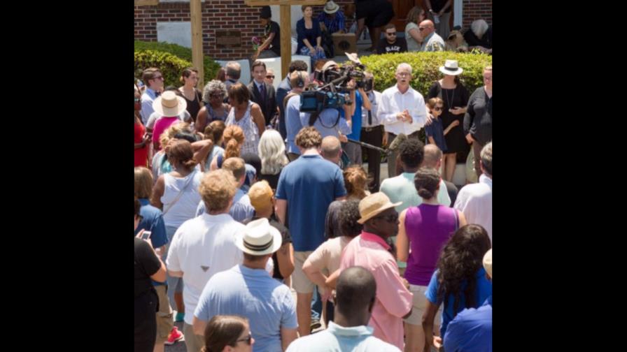 Tiroteo revive debates sobre racismo y armas