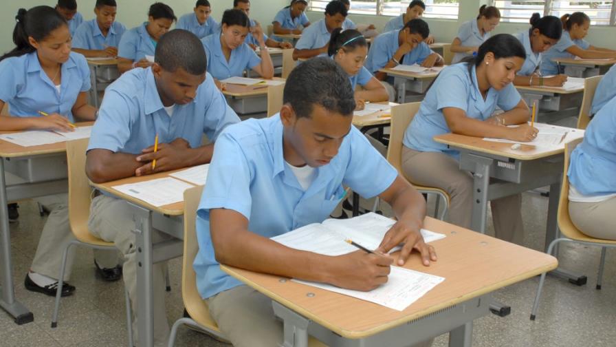 Ministerio de Educación convoca a Pruebas Nacionales del nivel Medio