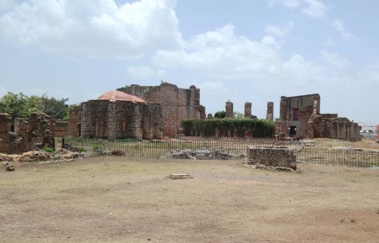 Ruinas de San Francisco ¿un patrimonio cultural en peligro?