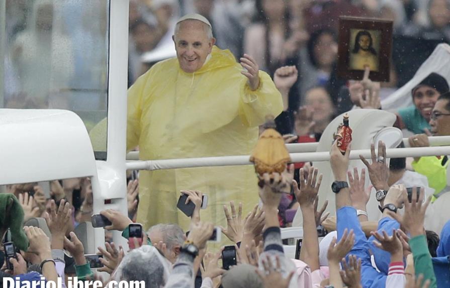 Seis millones de fieles despiden al Papa en Filipinas