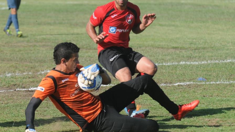 La defensa tiene a Barcelona en la cima de la Liga Dominicana Fútbol