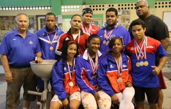 Pesistas dominicanos con gran actuación en torneo Manuel Suárez de Cuba Pesistas dominicanos con gran actuación en torneo Manuel Suárez de Cuba