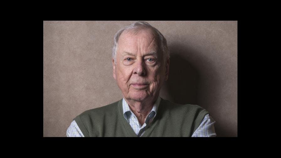 T. Boone Pickens dice que la industria del esquisto estadounidense debe recortar la producción T. Boone Pickens dice que la industria del esquisto estadounidense debe recortar la producción