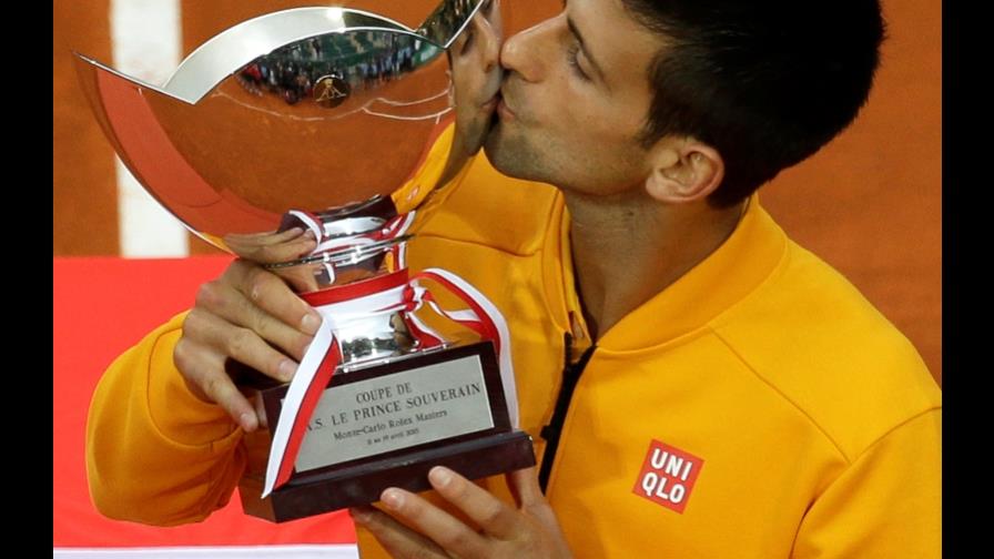 Novak Djokovic vence a Tomas Berdych y se corona en Montecarlo