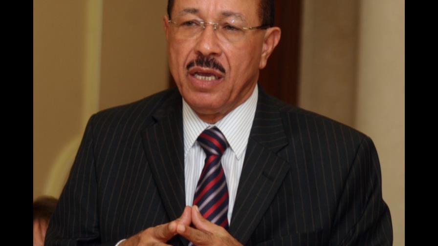 Reacciones de peledeístas a decisión del CP de someter reforma a la Constitución Reacciones de peledeístas a decisión del CP de someter reforma a la Constitución