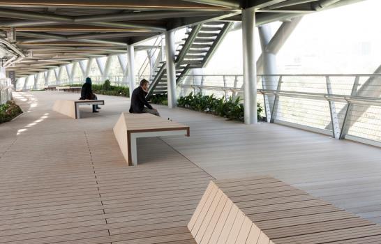 Un puente peatonal se convierte en el nuevo icono de Teherán