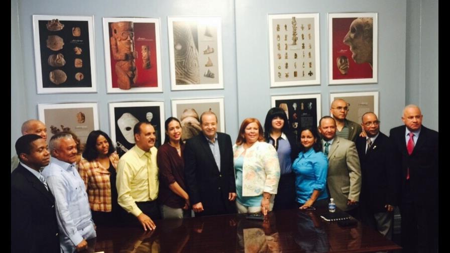 Embajador inaugura centros cedulación Embajador inaugura centros cedulación