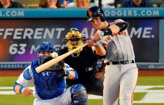 El dominicano Albert Pujols remolca 5 en remontada de Angelinos ante Atléticos