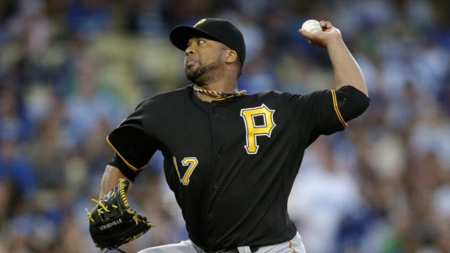 Líderes de bateo y pitcheo en las Grandes Ligas; A-Rod lo logró; tres criolos lanzan hoy