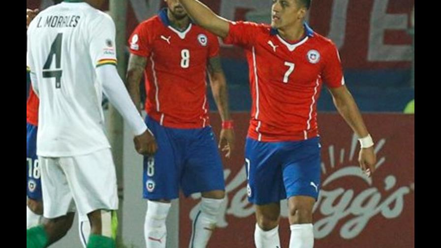 Chile golea y es líder de grupo rumbo a cuartos en Copa America de fútbol