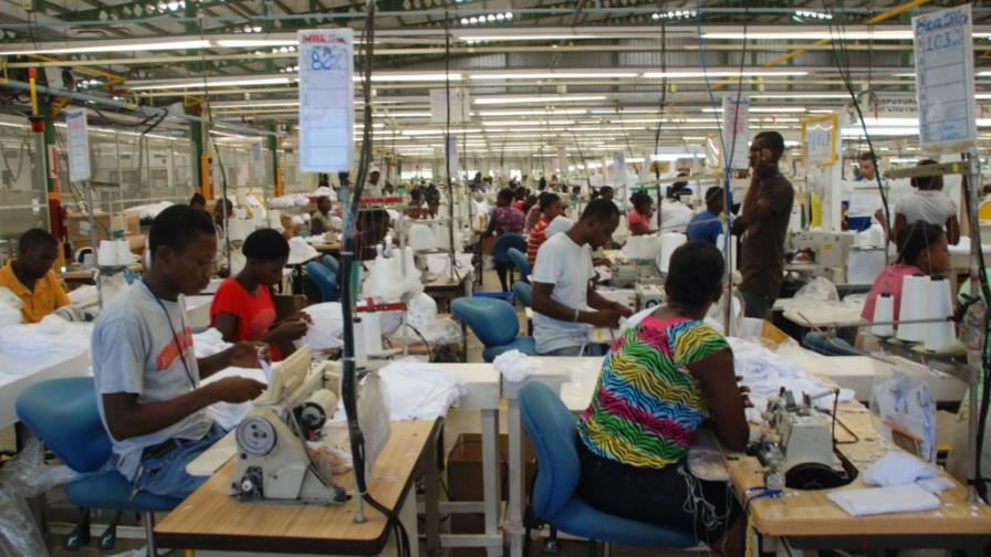 Gobierno y zonas francas anuncian 10,405 empleos Gobierno y zonas francas anuncian 10,405 empleos