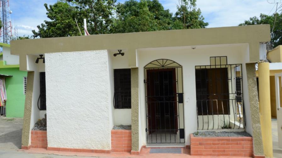 La madre de los sextillizos vive ahora en una casa prestada