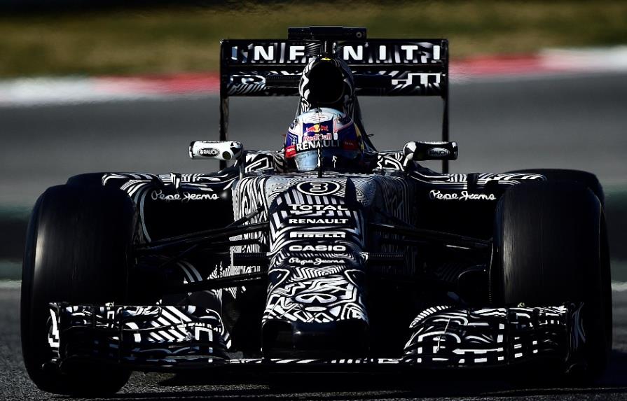 Daniel Ricciardo domina pruebas de pretemporada de la F1