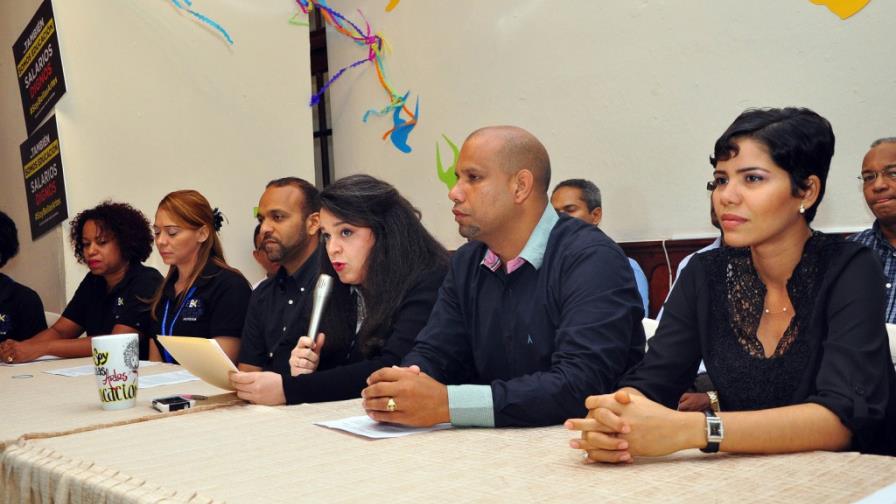 Escuela de Bellas Artes de Santiago se suma a la huelga