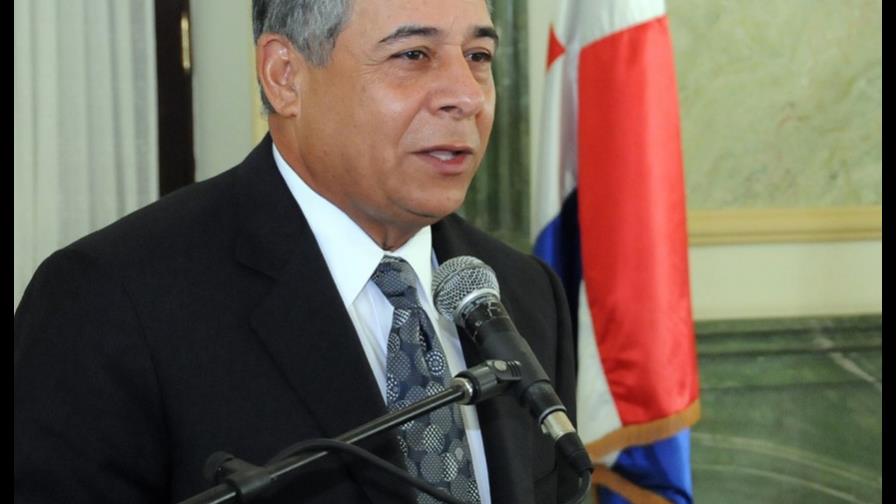 Plantean empleos 50% mujer y hombre