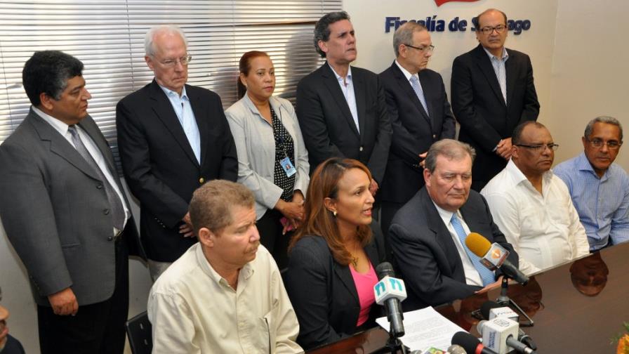 Medio Ambiente retirará propaganda política de espacios públicos de Santiago