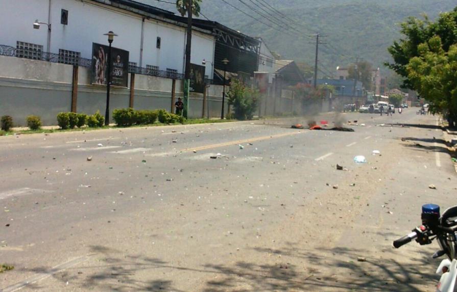 Protestan en Puerto Plata por muerte de joven que hirió sargento